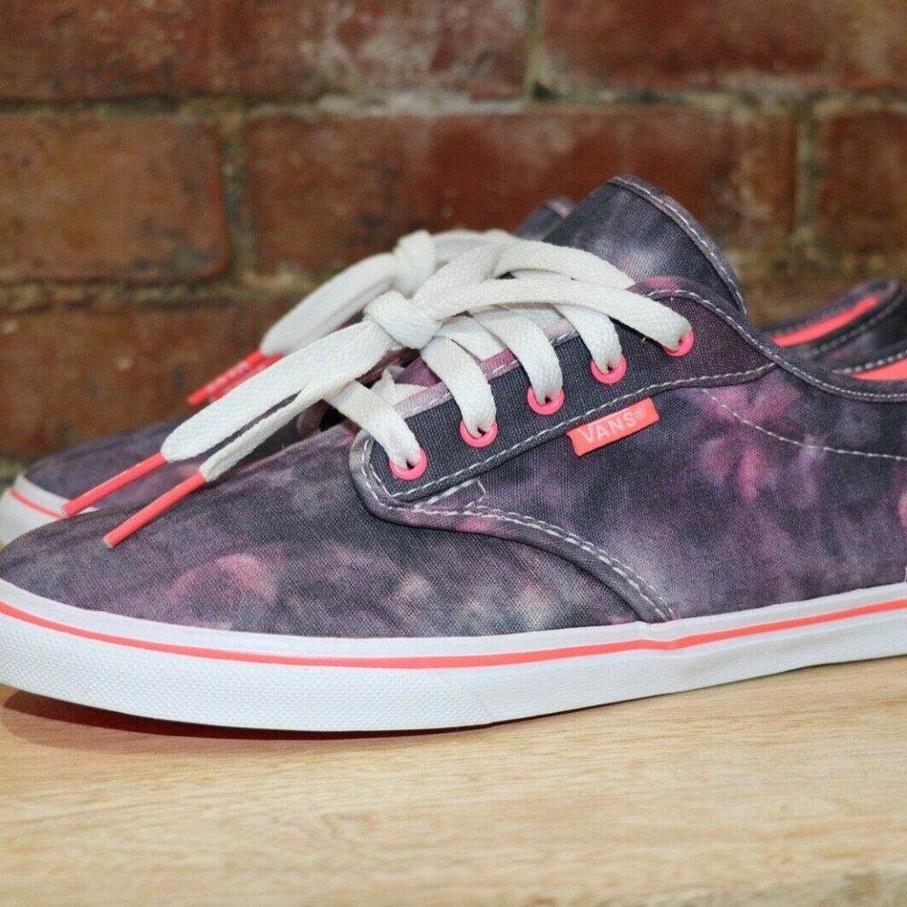 VANS Tie Dye Purple & Pink Women Sneaker Size 8.5